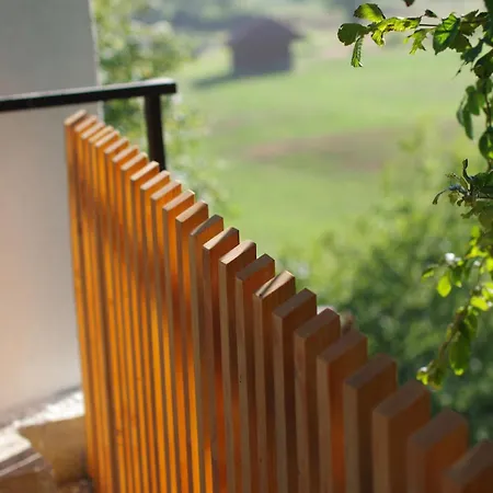 度假居 Hiska Na Skalci, The House On The Rock Znojile pri Krki