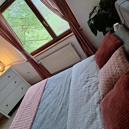 Hiska Na Skalci, The House On The Rock Nyaraló Znojile pri Krki