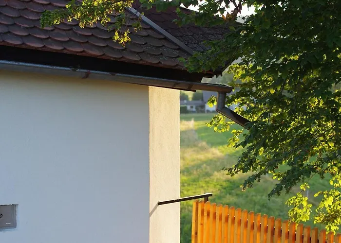 Hiska Na Skalci, The House On The Rock Znojile pri Krki