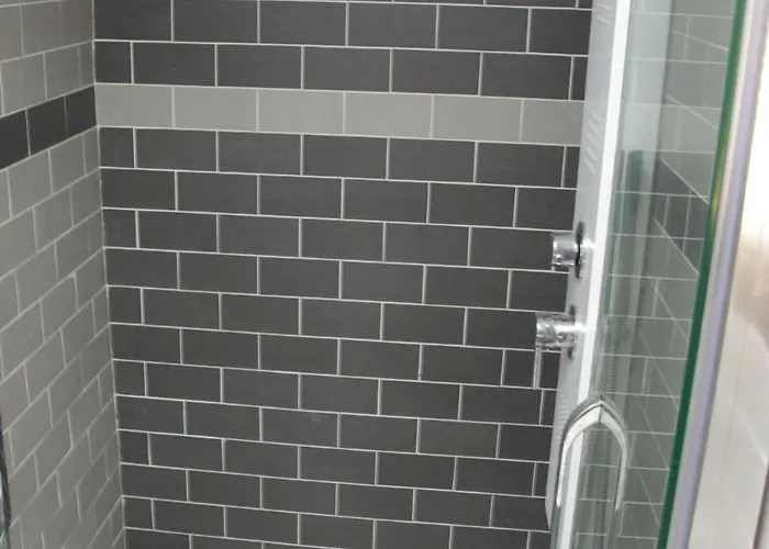 Hiska Na Skalci, The House On The Rock * Znojile pri Krki