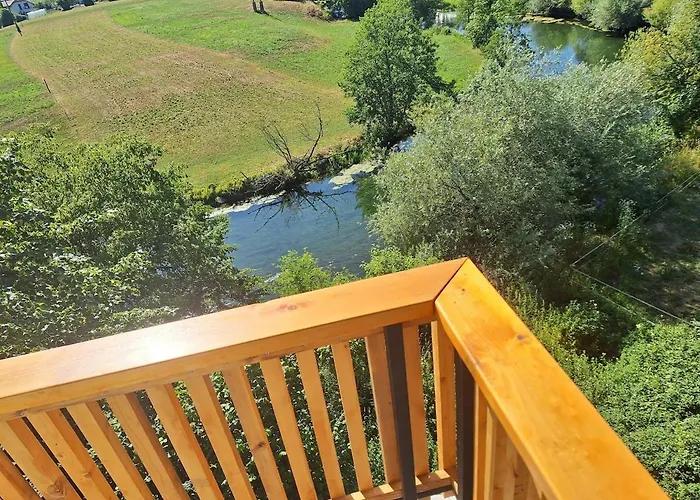 別荘 Hiska Na Skalci, The House On The Rock