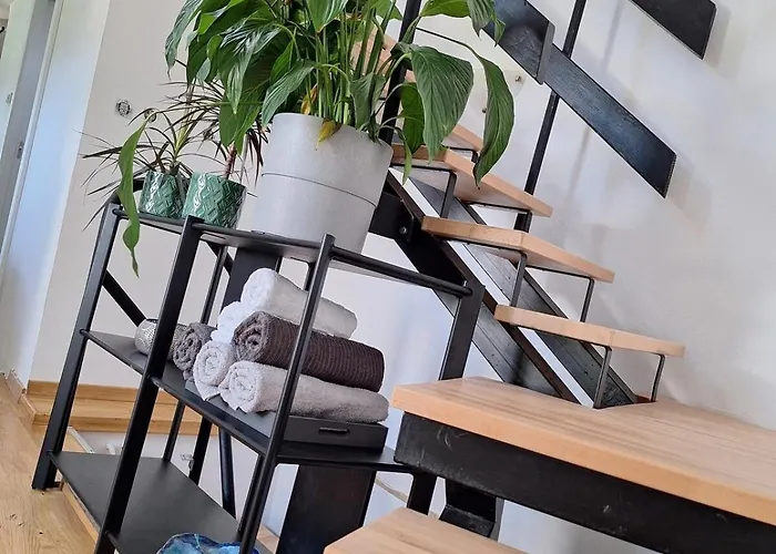 Hiska Na Skalci, The House On The Rock