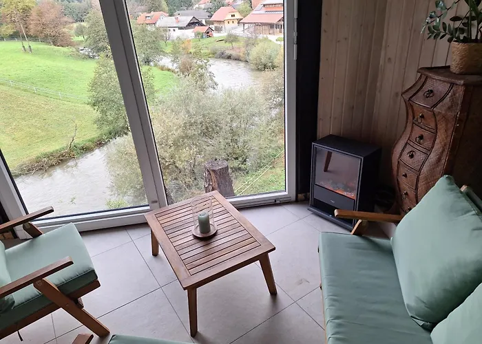 Hiska Na Skalci, The House On The Rock Znojile pri Krki